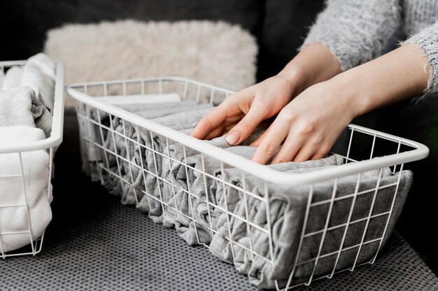 Jak wybrać idealny kosz na pranie, który będzie trwały i pasuje do Twojego wnętrza?